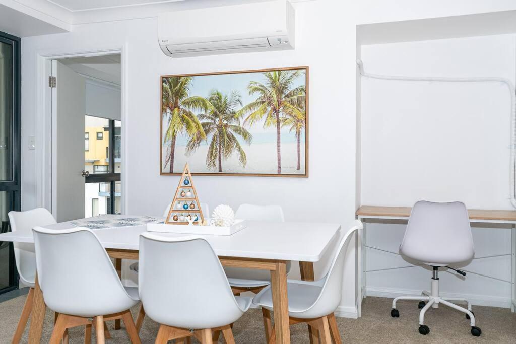 Broadbeach Victoria Square 黄金海岸 外观 照片