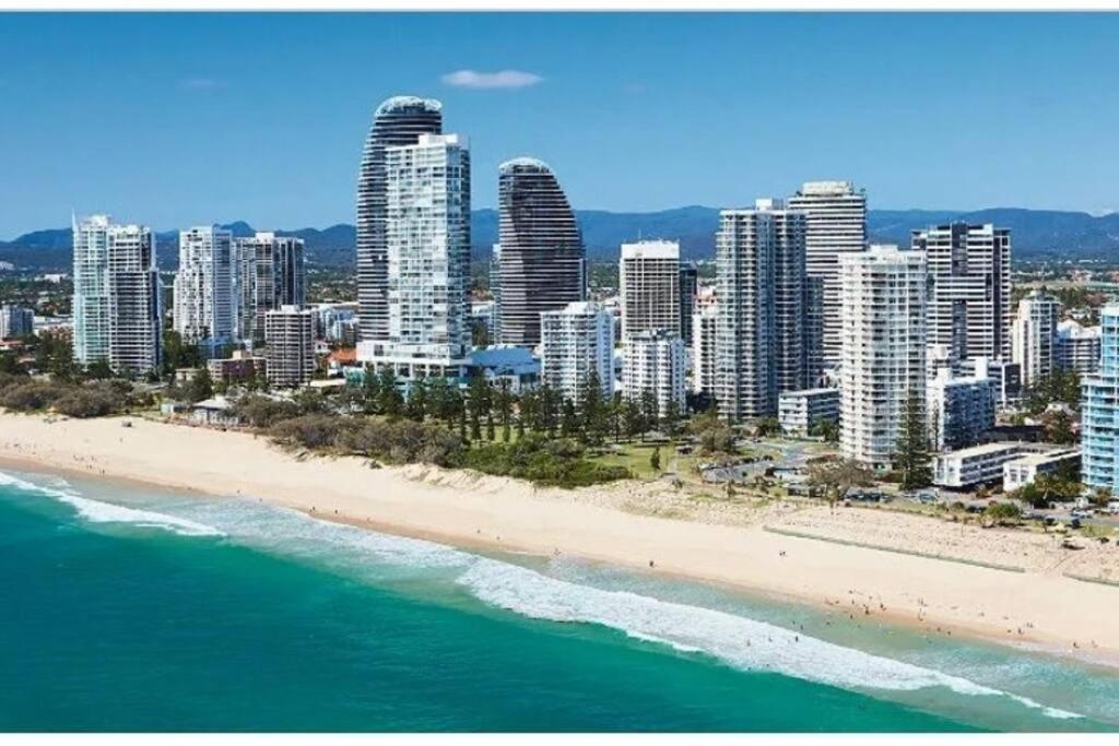 Broadbeach Victoria Square 黄金海岸 外观 照片